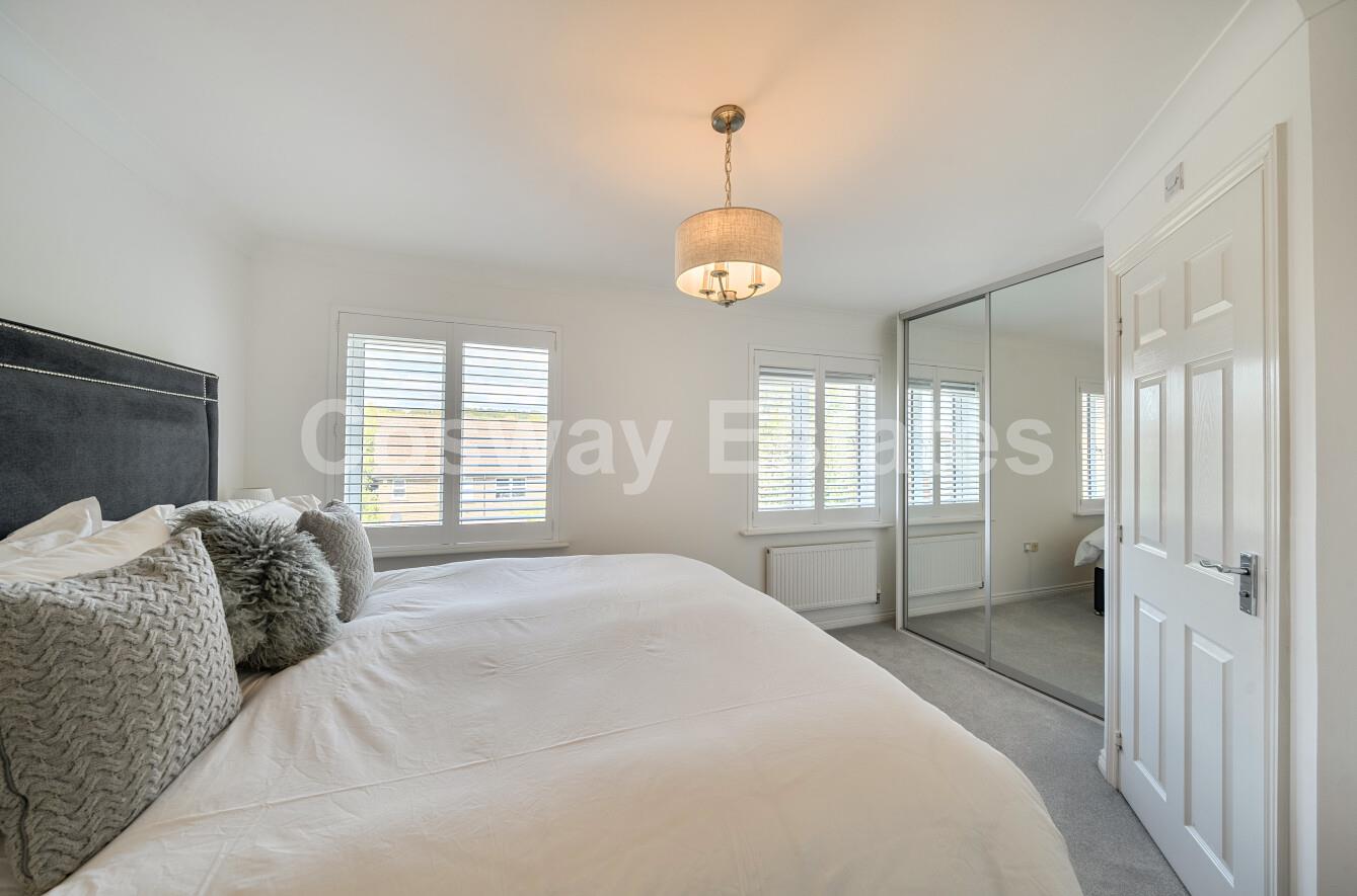 Bampton Drive, Mill Hill, NW7, London